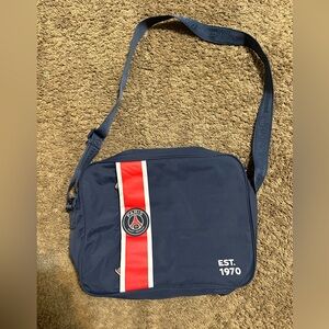 Vintage Paris Saint-Germain F.C. shoulder bag 00s
